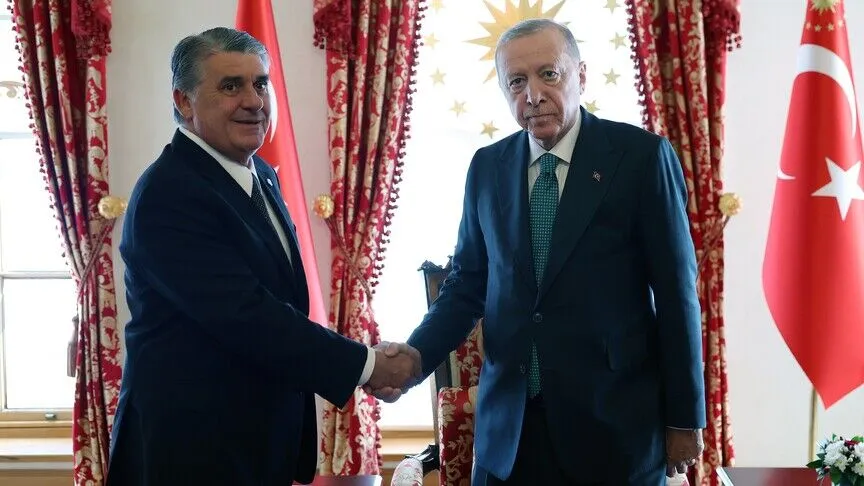 Cumhurbaşkanı Erdoğan, 4 kulübün başkan ve yöneticilerini kabul etti